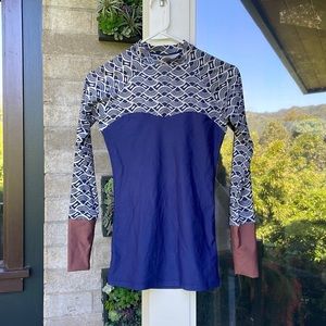 Seea rashguard Size small